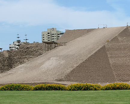 Huaca Huallamarca