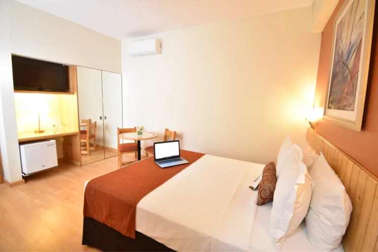 HABITACION MATRIMONIAL 1